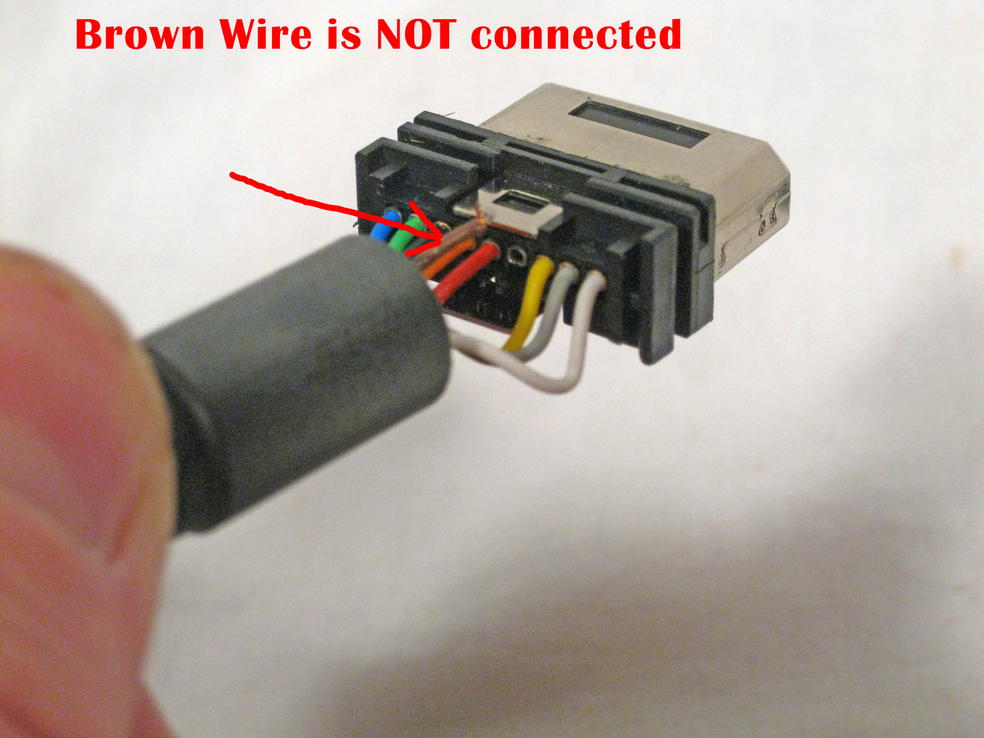 Picture of my Brown Wire not connected on the connector port that attaches to the Sega Saturn