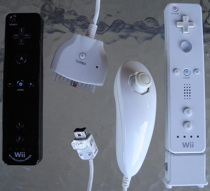 Wii Remote Plus - Nunchuck - Mayflash.jpg